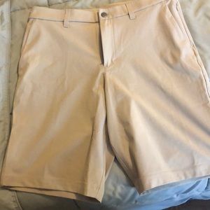 Lululemon men’s commission short - khaki size 32